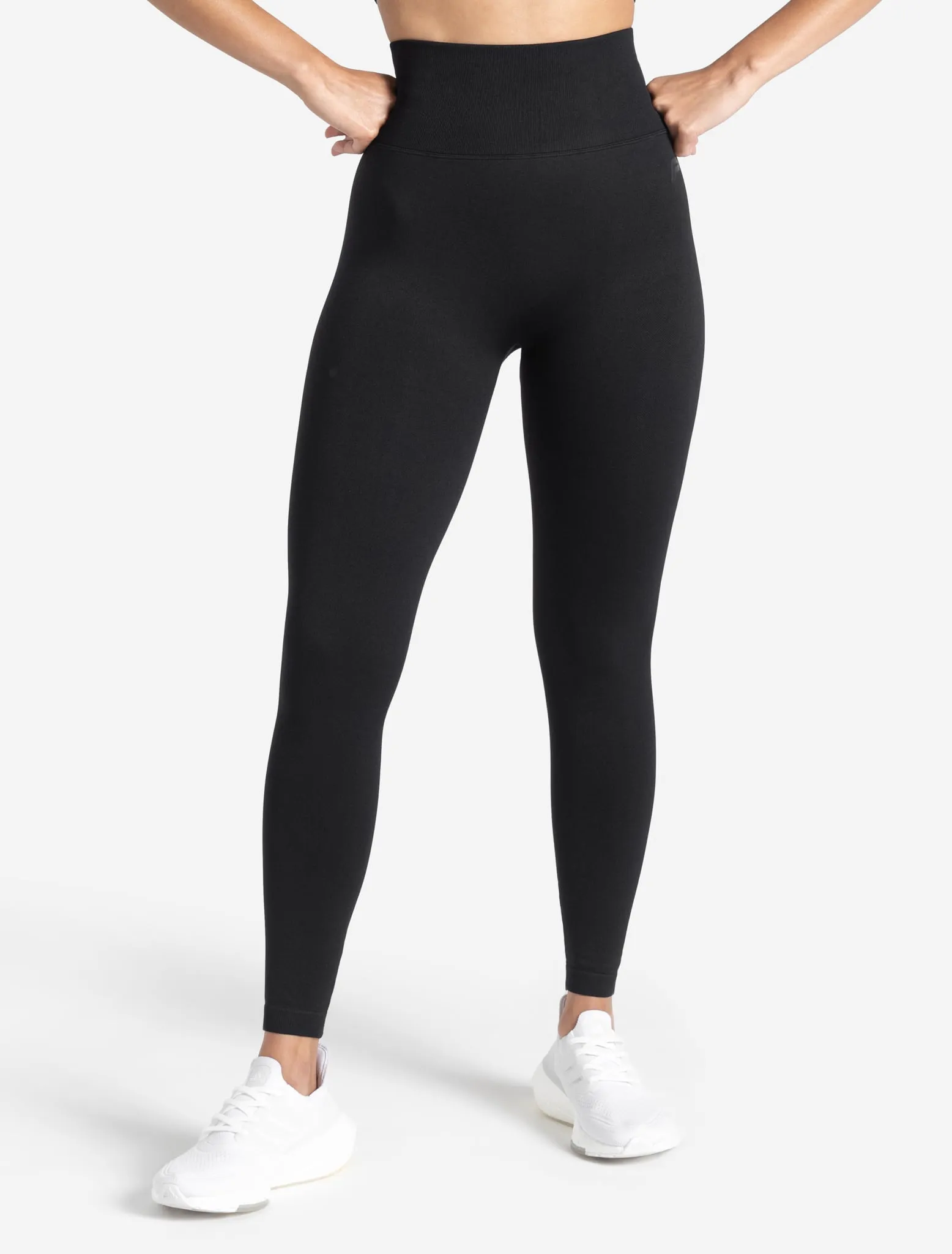 Core Seamless Pocket Leggings - Blackout