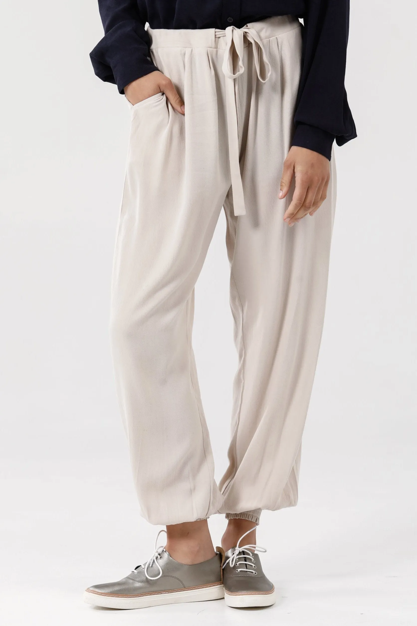 Fossick Pants in Ecru Tencel