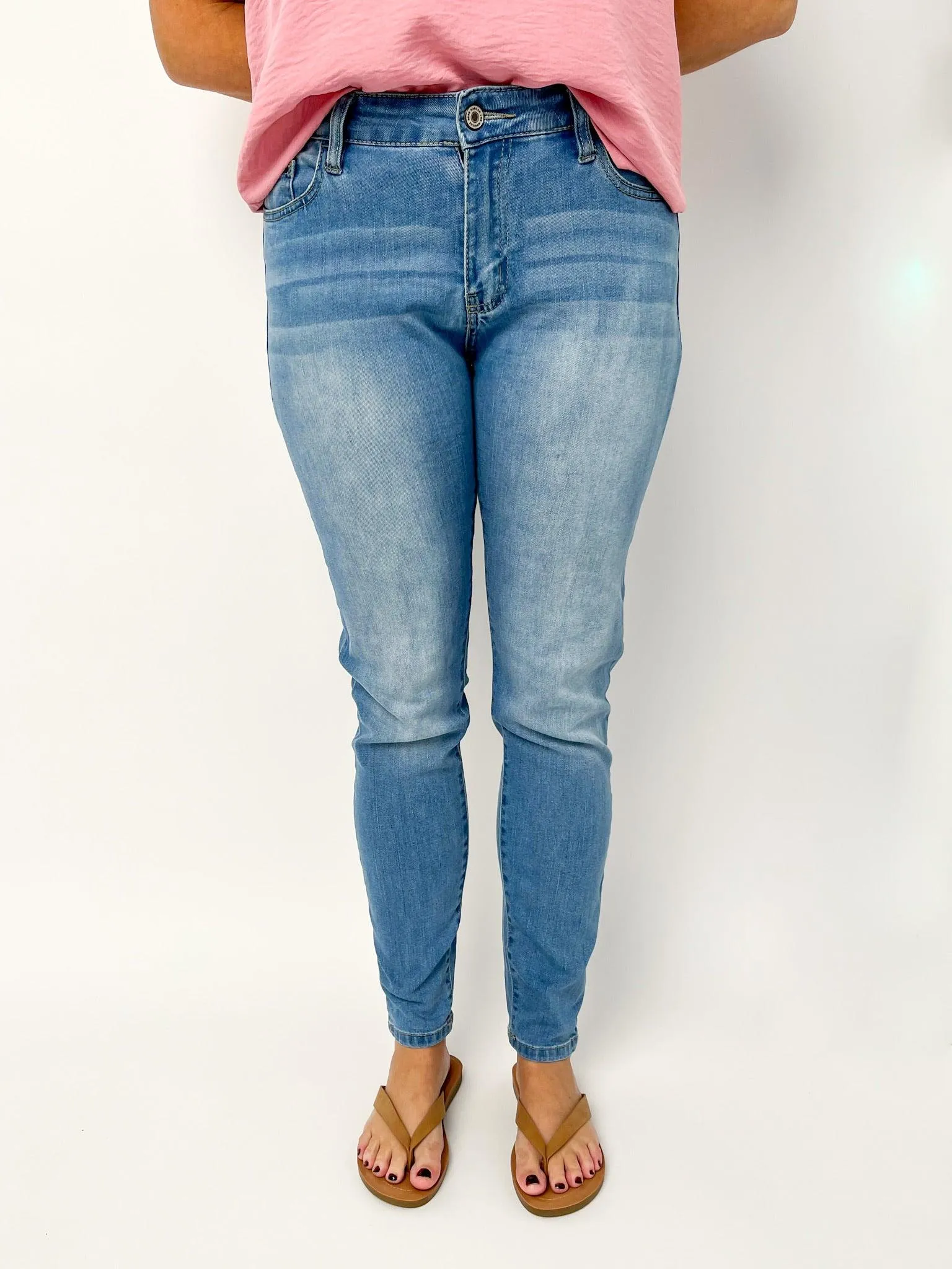 Light Wash Ankle Jeans