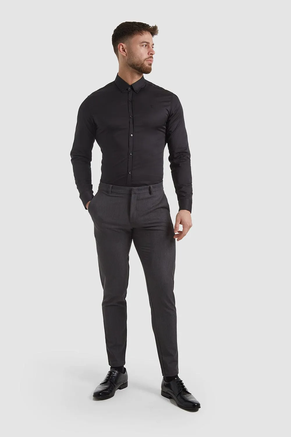 Muscle Fit Essential Trousers 2.0 in Charcoal