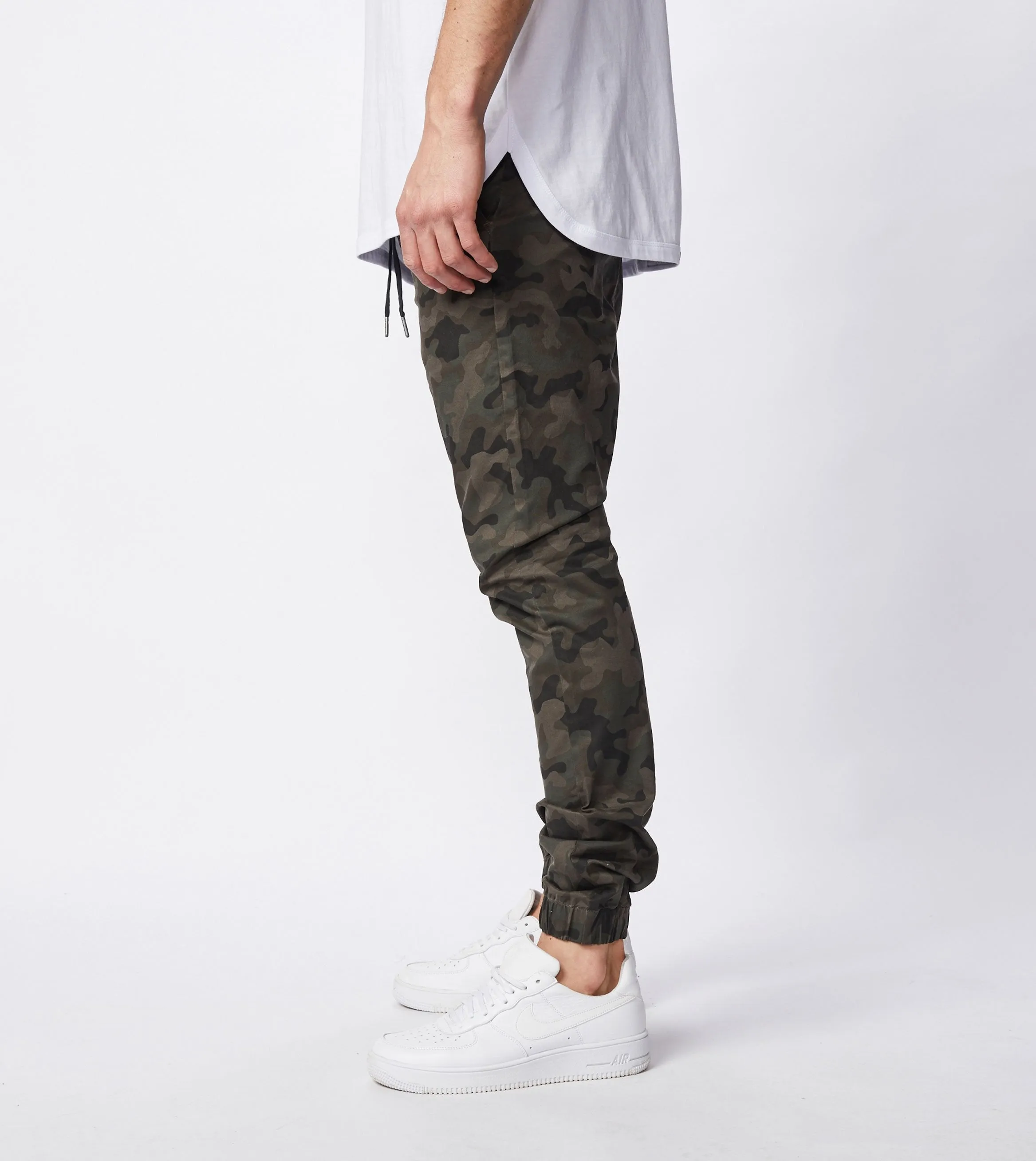 Sureshot Jogger Dark Camo